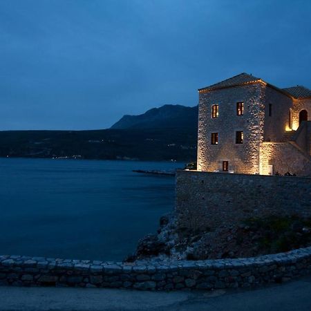 Mavromichalai Hotel Liménion Buitenkant foto
