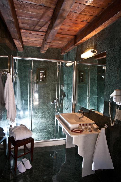 Mavromichalai Hotel Liménion Kamer foto