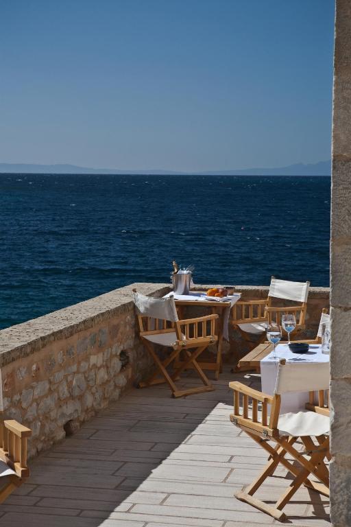 Mavromichalai Hotel Liménion Buitenkant foto